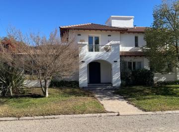Casa · 380m² · 12 Ambientes · 2 Cocheras · Vende Casa en Vistalba Country