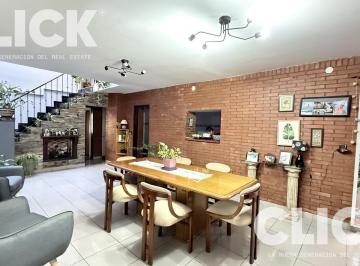 Casa · 200m² · 5 Ambientes · 1 Cochera · Venta - Casa 5 Ambientes con Terraza - Quincho - Villa Crespo