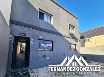 Departamento de 2 ambientes, Lomas de Zamora · Departamento en PH de 2 Ambientes con Patio en Excelente Estado.