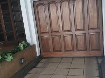 Garage , Lomas de Zamora · Cochera Disponible a Pasos de Lomitas