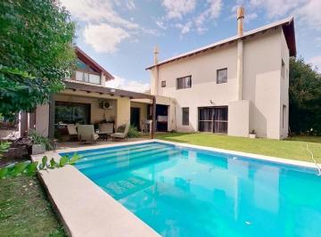Casa · 285m² · 5 Ambientes · 2 Cocheras · Venta Casa 5 Ambientes Pilar Barrio Buen Retiro