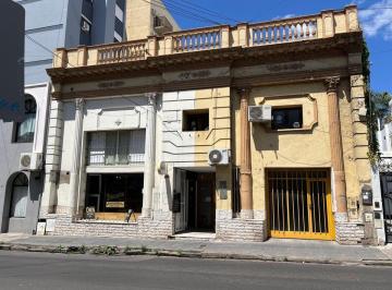 Casa · 395m² · 12 Ambientes · 3 Cocheras · Casa y Locales a m Peatonal, Ideal Desarrollo
