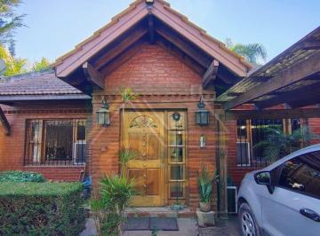 Casa de 5 ambientes, Ezeiza · Venta de Casa con Parque y Pileta en Ezeiza