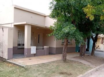 Casa · 200m² · 2 Dormitorios · Casa en Venta en Los Toldos