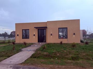 Casa en Venta de 3 ambientes Ingeniero Maschwitz · Casa en Venta con Pileta