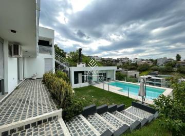 Casa · 350m² · 5 Ambientes · 4 Cocheras · Venta Casa La Rufina con Vista 3 Dorm.