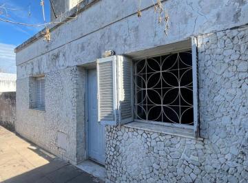 Casa · 61m² · 3 Ambientes · 1 Cochera · Venta Casa Interna, 2 Dorm..