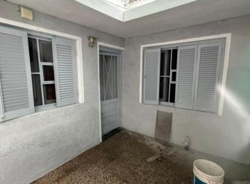 Casa de 3 ambientes, Ciudad de Santa Fe · Casa 2 Dorm. Barrio Los Hornos