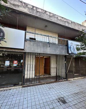 Local comercial · 325m²