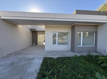 Casa · 90m² · 4 Ambientes · Casa a Estrenar 2 Dorm. | Financiación | Oro Verde