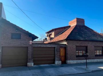 Casa · 185m² · 4 Ambientes · 3 Cocheras · Venta Casa 3 Dormis, B. S. Martin. Apta Credito