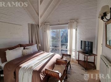 Casa · 150m² · 5 Ambientes · Casa en Alquiler Mayling Club de Campo