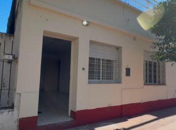 Casa de 3 ambientes, Córdoba · Casa en Alquiler - Dos Dorm. - Barrio La France