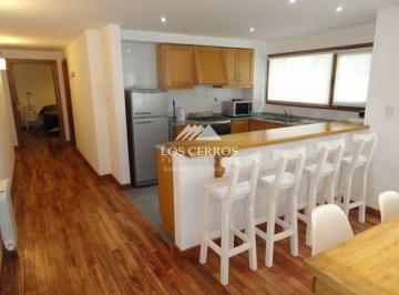 Departamento · 92m² · 3 Ambientes · 1 Cochera · Departamento en Alquiler en Villa Catedral Bariloche - 2 Dorm.