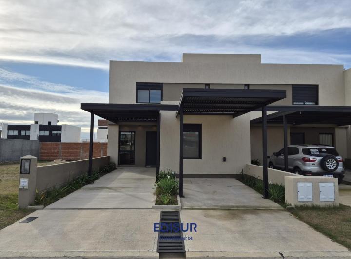 Casa en venta en Terrazas de Manantiales · 6 ambientes