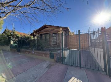Casa · 145m² · 5 Ambientes · 2 Cocheras · Casa en Venta Sexta Seccion Ciudad