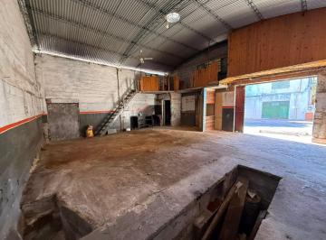 Bodega-Galpón de 2 ambientes, Córdoba · Bº Mirador de San Vicente - Se Alquila - Galpon - Varios Usos - Cerca de Av Sabattini - Varios Usos