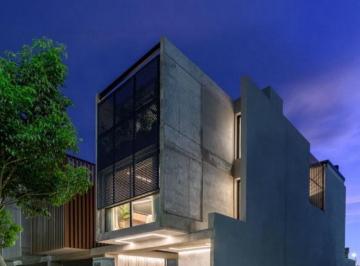 PH · 260m² · 6 Ambientes · 2 Cocheras · PH - La Luisita
