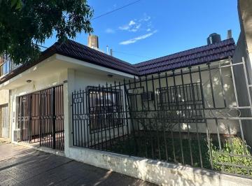 Casa · 100m² · 2 Dormitorios · Casa - Rosario