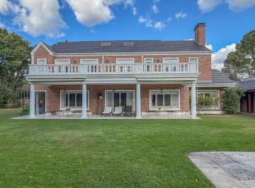 Casa · 560m² · 1 Cochera · Casa en Venta en Martínez, San Isidro, G. B. a. Zona Norte
