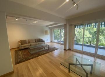 Departamento · 240m² · 4 Ambientes · 1 Cochera · Departamento en Recoleta