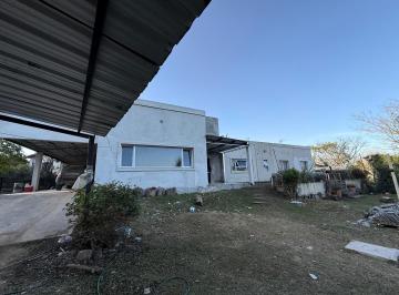 Casa · 272m² · 5 Ambientes · 4 Cocheras · Muy Linda Casa 4 Dor Vta Suite/gge/qcho Exc Zona en Vaqueros