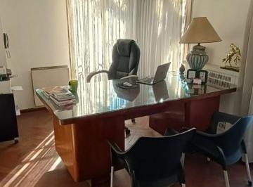 Oficina comercial de 3 ambientes, Ciudad de Mendoza · Oficina Comercial en Micro Centro a m de Peatonal Sarmiento