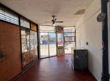 Local comercial en Alquiler de 2 ambientes Quilmes Oeste · Se Alquila Local Comercial - Excelente Ubicacion - Quilmes Oeste