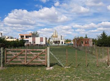 Terreno · 380m² · Terreno en Venta. Domselaar Chico, Club de Campo.