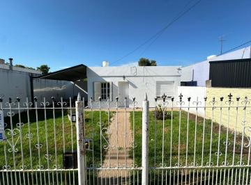 Casa · 330m² · 4 Ambientes · 1 Cochera · Casa en Barrio 30 de Octubre