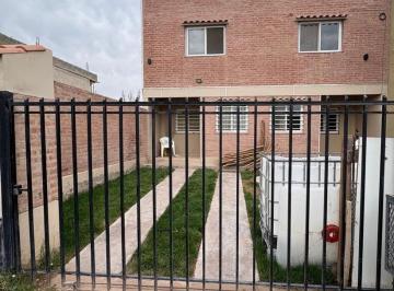 Departamento · 100m² · 3 Ambientes · 1 Cochera · Alquiler Duplex 2 Dorm. Centenario