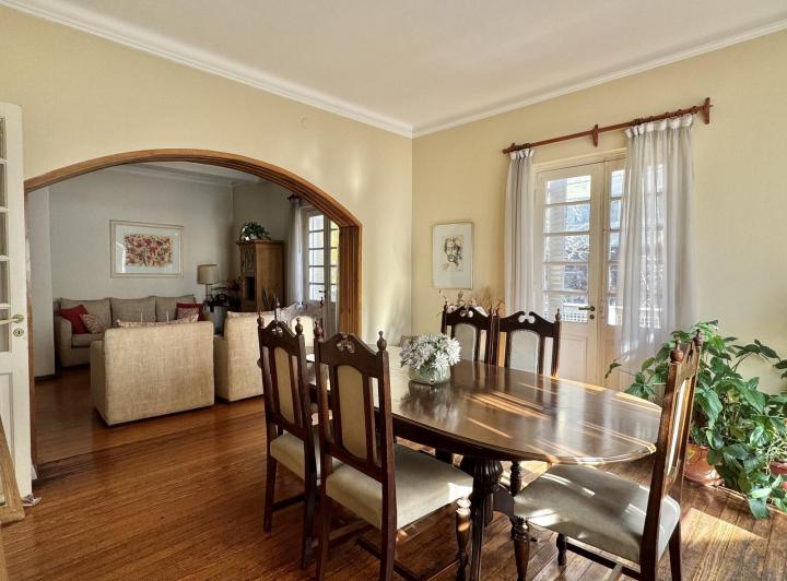 Departamento · 163m² · 7 Ambientes · 1 Cochera