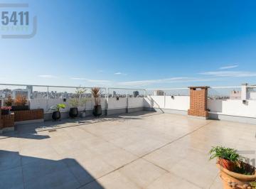 Terraza propia · Venta Departamento Penthouse 4 Ambientes con Terraza y Quincho Cochera Frente Al Parque Chacabuco
