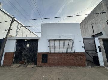PH · 85m² · 4 Ambientes · 1 Cochera · PH en Venta, La Plata