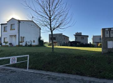 Terreno · 402m² · Terreno Central en Country Labradores