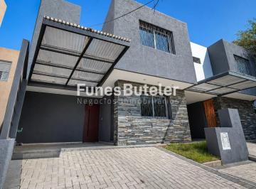 Casa de 5 ambientes, Córdoba · Duplex de 3 Dorm. en Barrio Jardin