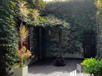Casa · 4 Ambientes · Venta Casa 3 Dorm. con Patio Echesortu Rosario