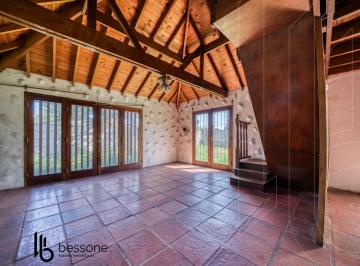 Casa · 130m² · 3 Ambientes · 2 Cocheras · Casa en Pinos de Anchorena