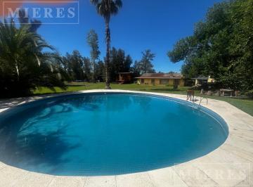Casa · 211m² · 5 Ambientes · 3 Cocheras · Casa en Alquiler Anual Sobre Calle Los Alerces, Ingeniero Maschwitz