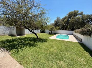 Casa de 7 ambientes, Mendiolaza · Espectacular Casa con Pileta en El Talar de Mendiolaza!