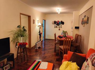 Departamento · 65m² · 4 Ambientes · Depto 4 Amb con Balcon y Vista Jardines | Bajo Vte Lopez