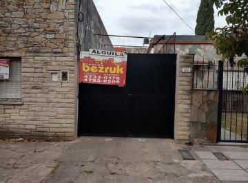 Bodega-Galpón · 67m² · 1 Ambiente · Galpón en Alquiler, en Villa Martelli