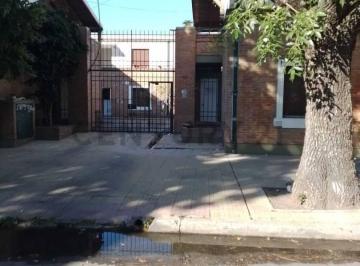 Departamento · 30m² · 2 Ambientes · Excelente Departamento, Amplio y Luminoso Situado en Calle 8 E/ 68 y 69