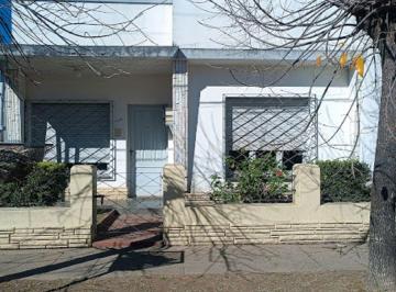 Casa de 5 ambientes, Navarro · Casa de 824 m² con 2 Habitaciones en Venta en Navarro