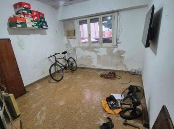 PH · 51m² · 2 Ambientes · PH 2 Amb a Reciclar C/ Patio - Venta / San Martín