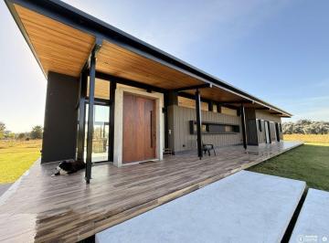 Casa · 25000ha · 3 Dormitorios · 4 Cocheras · Casa en Venta en El Haras Argentino a Estrenar con Instalaciones