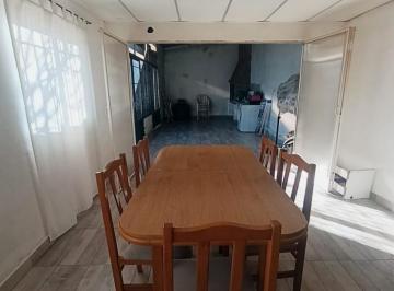Casa · 172m² · 5 Ambientes · 1 Cochera · En Venta Hermosa Casa 3 Dorm. con Local Comercial Zona Barrio Vairetti
