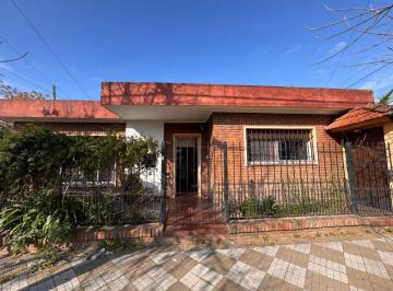 Casa de 4 ambientes, Esteban Echeverría · Casa en Venta 4 Ambientes en Monte Grande Apta Crédito