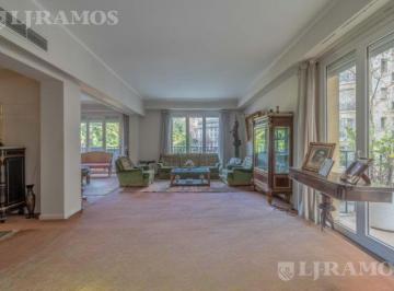 Departamento · 208m² · 4 Ambientes · Recoleta. Plaza Vicente Lopez. Vista a Plaza. Sup. 220.45 m²