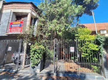 Casa · 240m² · 8 Ambientes · 2 Cocheras · Venta Dos Duplex a Terminar San Martin Centro